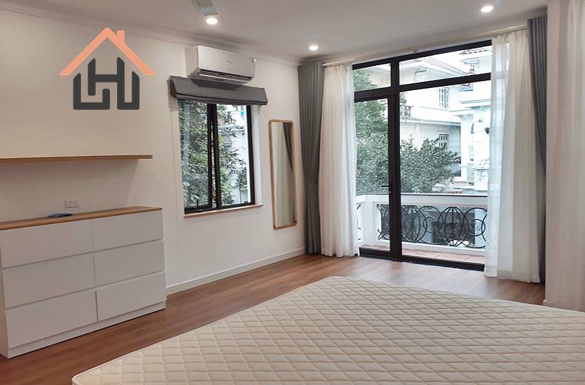 Spacious villa with 4 bedrooms for rent in Ciputra, Tay Ho, Hanoi