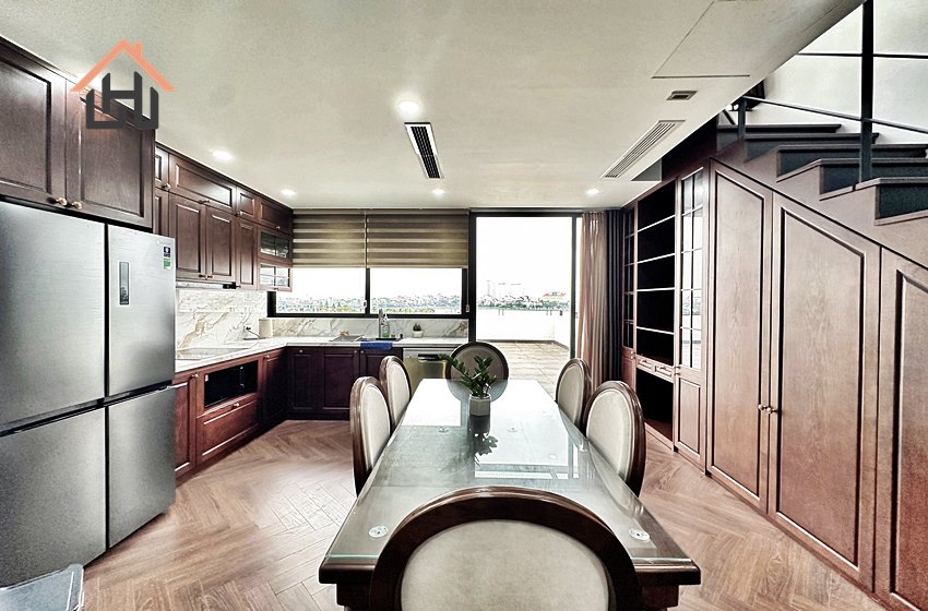 Lake-view duplex 3 bedroom apartment in Tay Ho, Hanoi