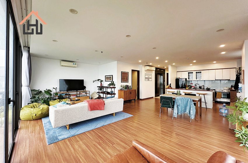 Nice two bedroom apartment for rent in Tay Ho, Hanoi