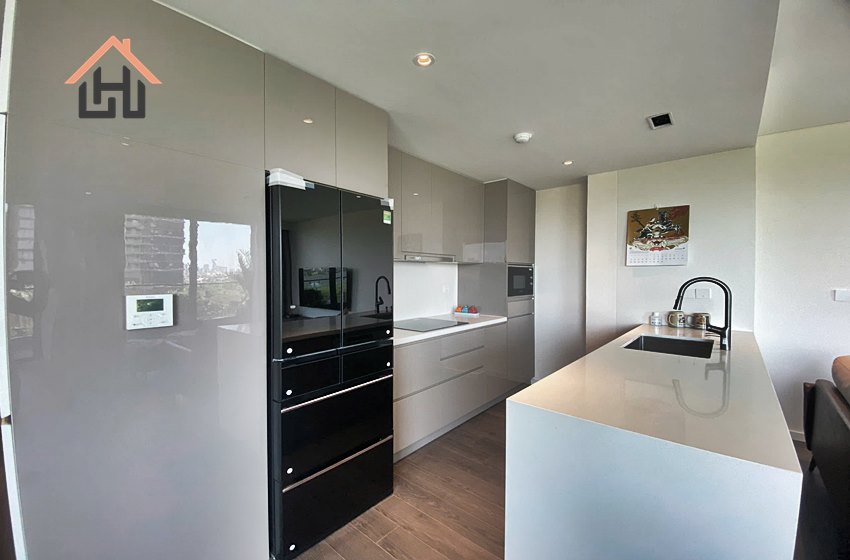 Brand new 3 bedroom apartment for rent in Tay Ho, Hanoi