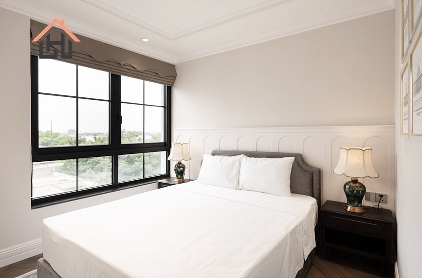 Gorgeous three bedroom apartment with lake view for rent in Tay Ho, Hanoi