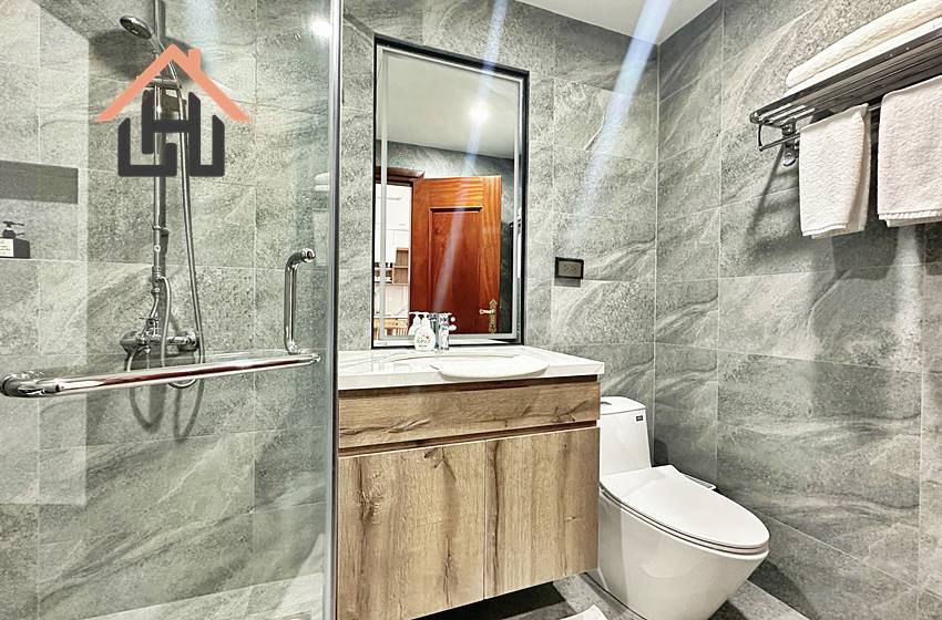 Nice 2-bedroom apartment with a stunning lake view in Tay Ho, Hanoi