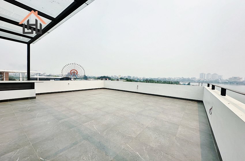 Lake-view duplex 3 bedroom apartment in Tay Ho, Hanoi
