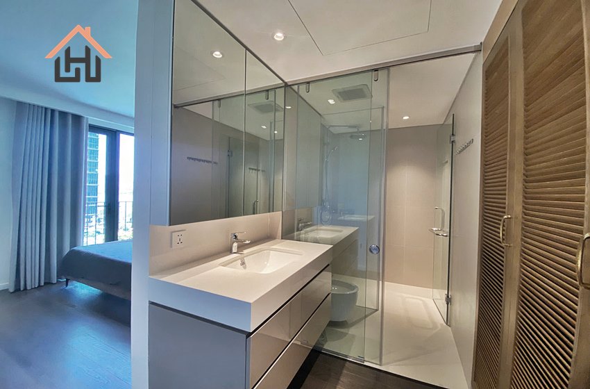 Brand new 3 bedroom apartment for rent in Tay Ho, Hanoi