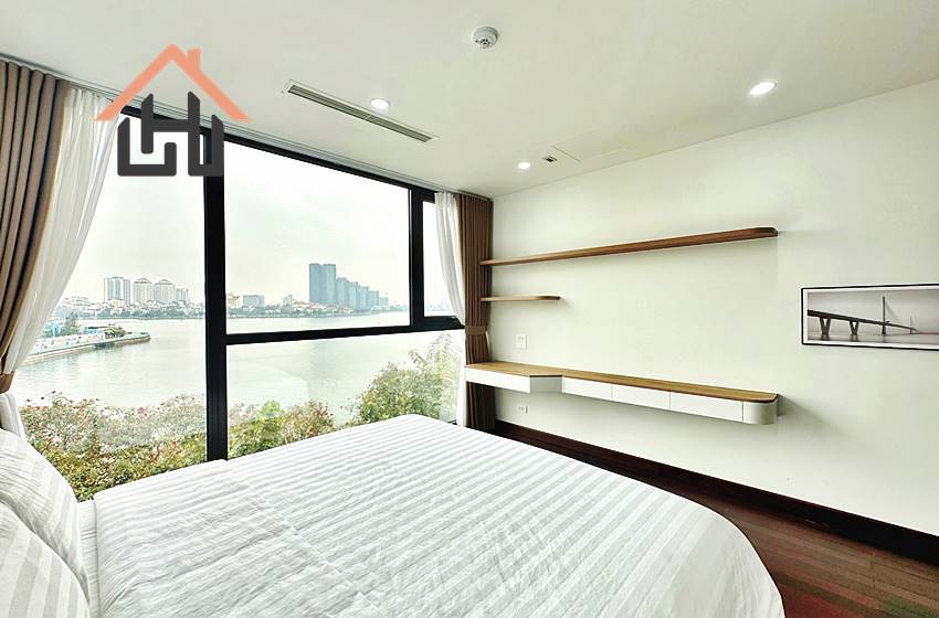 Nice 2-bedroom apartment with a stunning lake view in Tay Ho, Hanoi