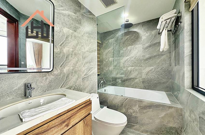 Nice 2-bedroom apartment with a stunning lake view in Tay Ho, Hanoi