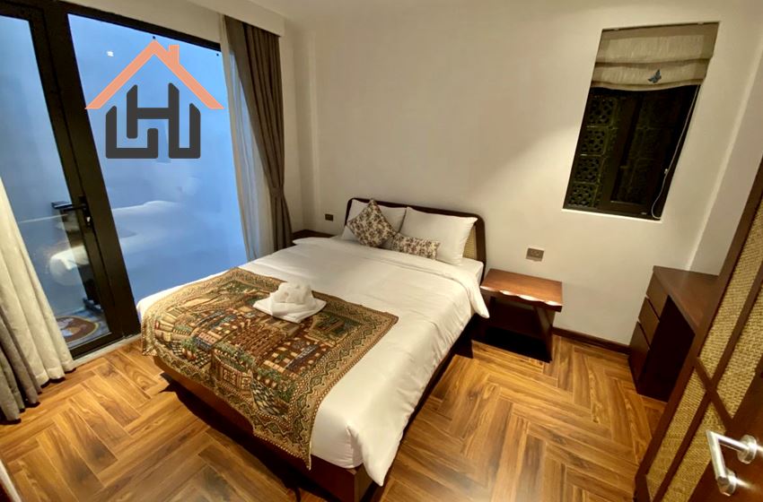 Good quality 3 bedroom apartment with balcony for rent in Tay Ho, Hanoi
