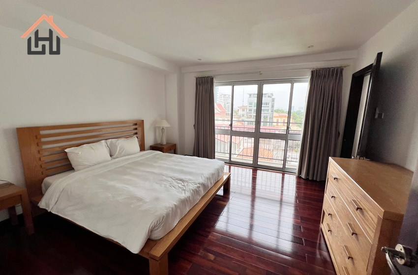 High floor apartment for rent in Elegant Ha Hoi in Hoan Kiem district
