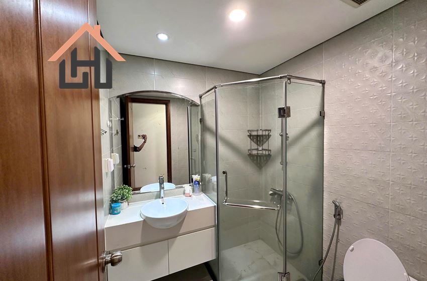 Modern 4 Bedroom Apartment in Vinhomes Times City, Hanoi