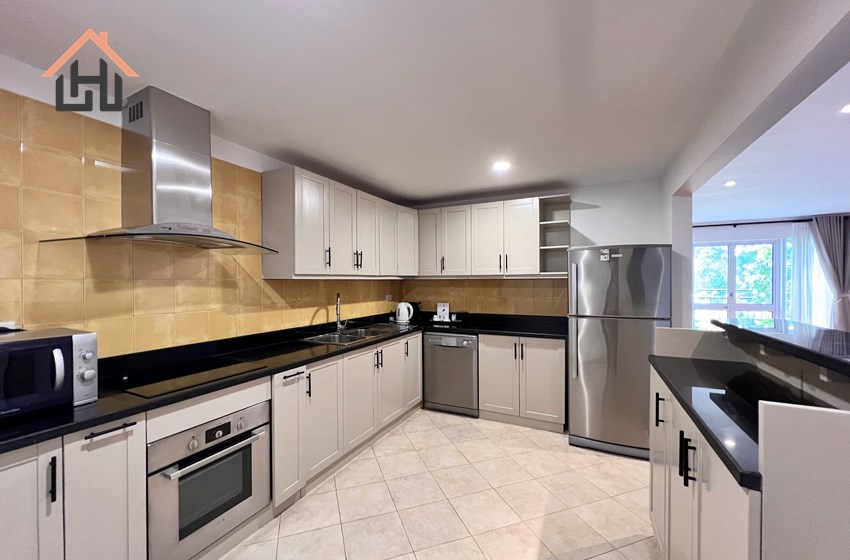 Spacious 3 bedroom apartment in Elegant Ha Hoi street