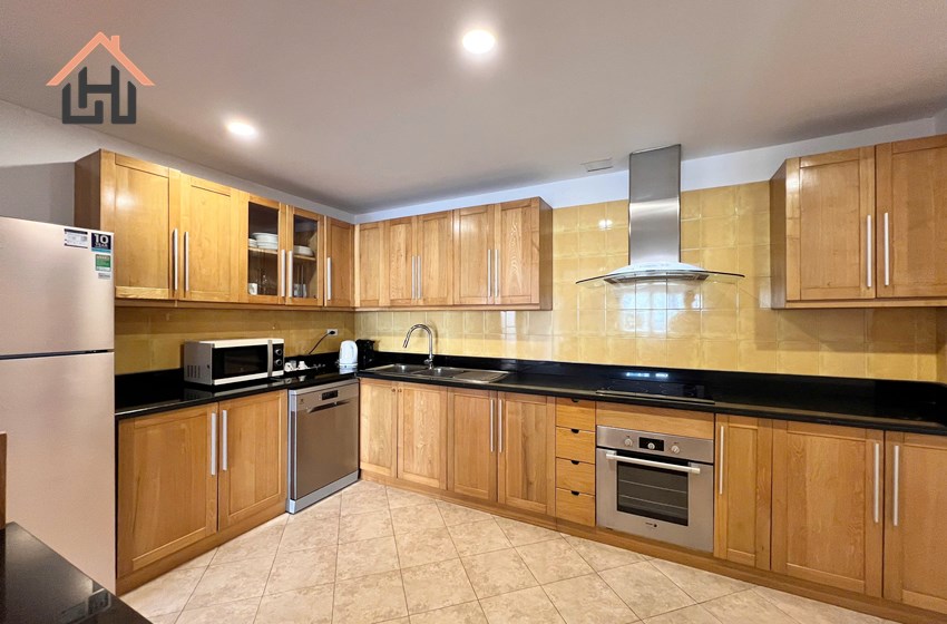 High floor apartment for rent in Elegant Ha Hoi in Hoan Kiem district