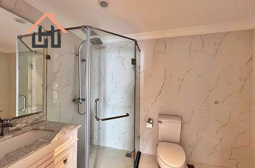 Modern 3-bedroom apartment for rent in Hanoi