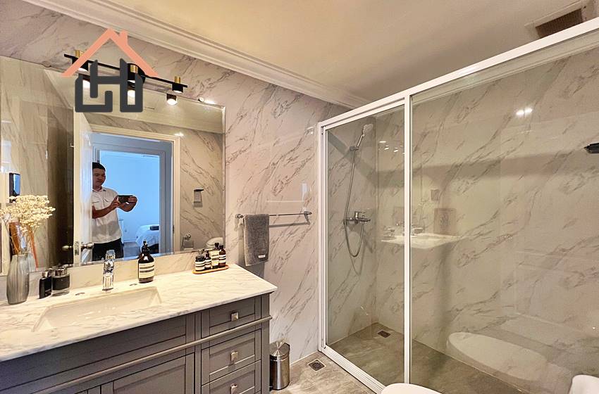 Spacious and well-designed 3-bedroom apartment
