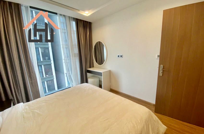 Stylish 1-Bedroom at Vinhomes Metropolis, Hanoi