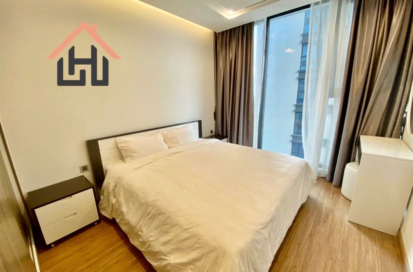 Stylish 1-Bedroom at Vinhomes Metropolis, Hanoi