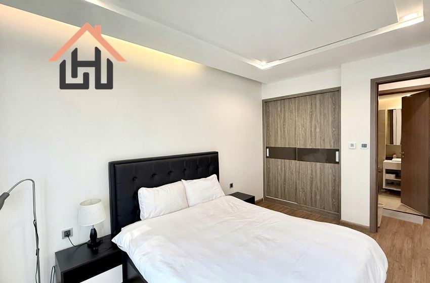 Bright & Stylish 1-Bedroom at Vinhomes Metropolis, Hanoi
