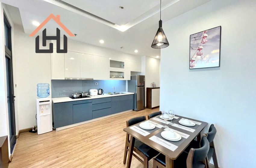 Modern 1BR Apartment with City View, Vinhomes Metropolis, Hanoi