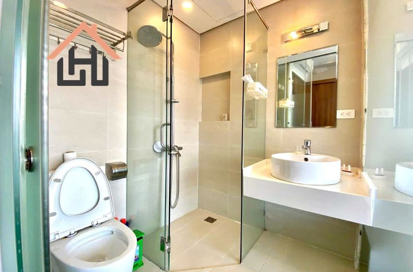Bright 02 bedroom apartment for rent in Tay Ho, Hanoi