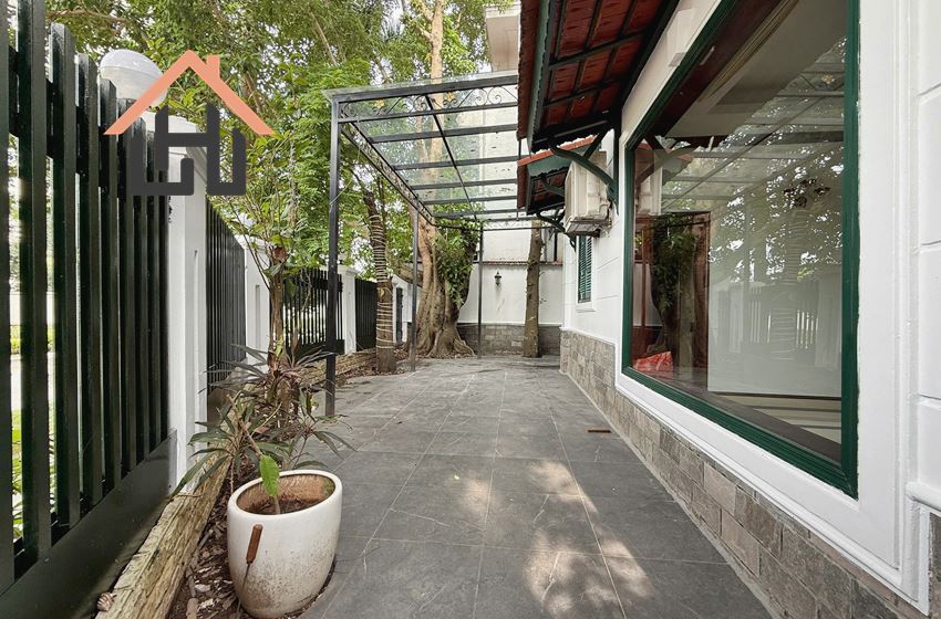 Nice 4 bedroom villa for rent in Block G, Ciputra, Hanoi