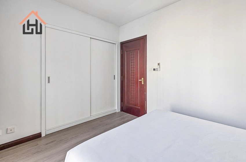 Nice 2 bedroom condominium apartment for rent in Royal city, Hanoi