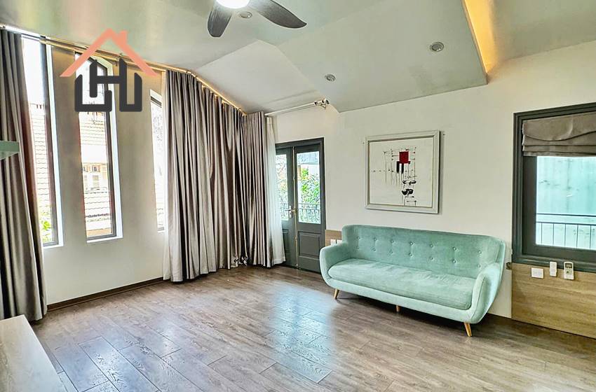 Beautiful house with 5 bedroom for rent in Tay Ho, Hanoi