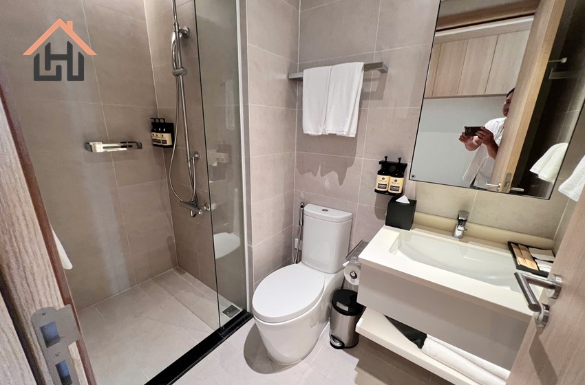 2 Bedroom Apartment in the heart of South of West Lake