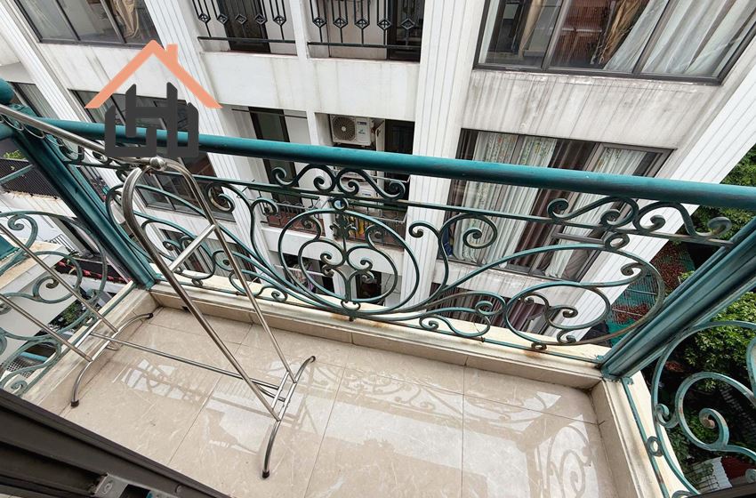 Bright & Spacious 3-Bedroom Apartment in the Heart of Tay Ho, Hanoi