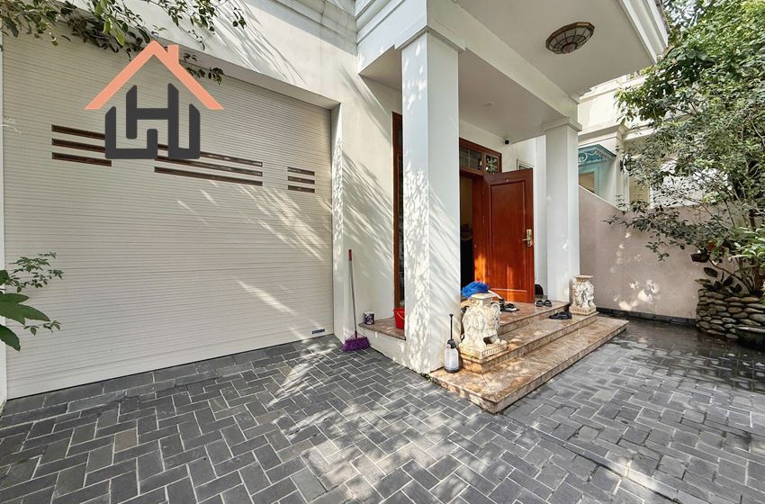 Spacious 4 bedroom villa for rent in Block C, Ciputra, Hanoi