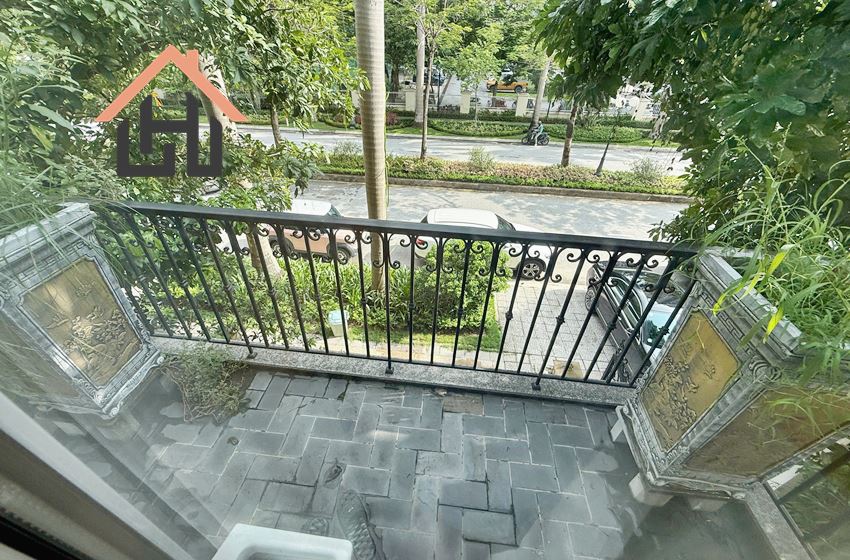 Spacious 4 bedroom villa for rent in Block C, Ciputra, Hanoi