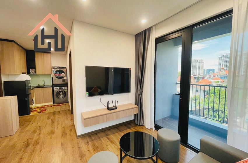 Modern 1-Bedroom Apartment with Balcony Tay Ho, Hanoi