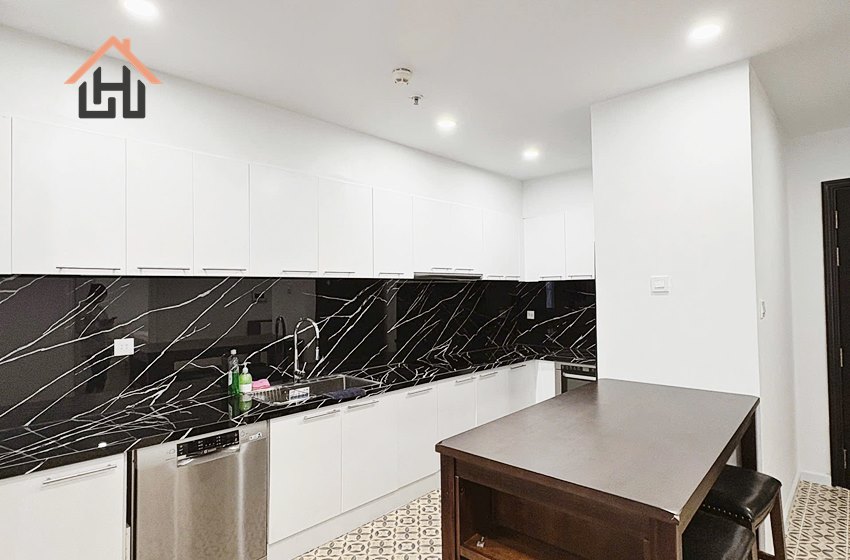 Beautifull 2 bedroom condominium for rent in Royal City, Hanoi