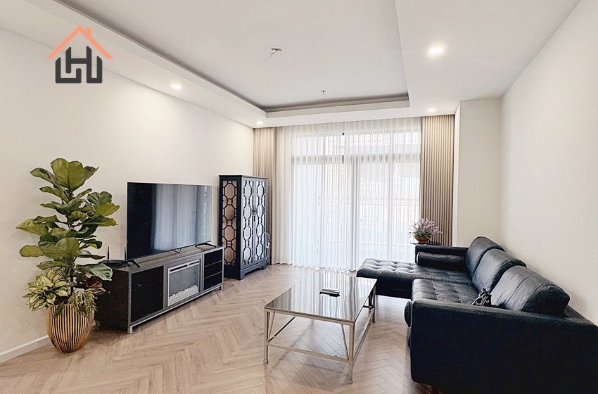 Beautifull 2 bedroom condominium for rent in Royal City, Hanoi