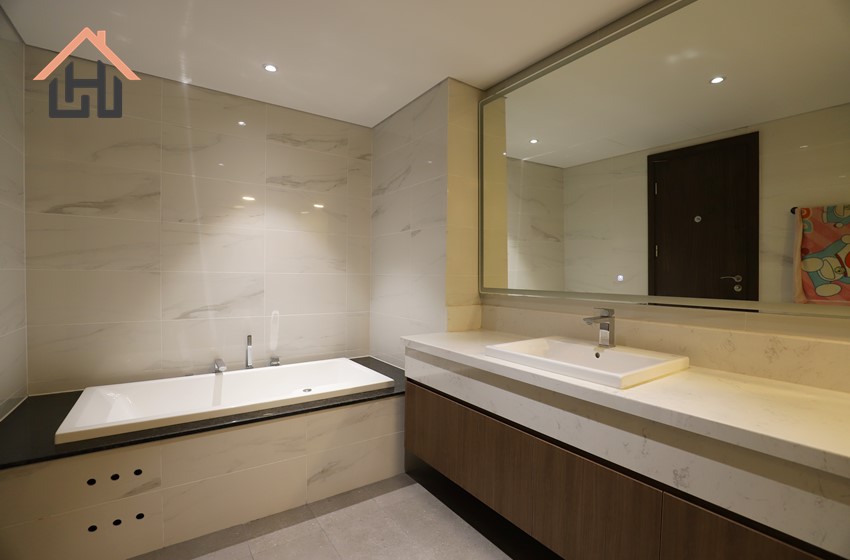 Executive Two Storey Penthouse in Giang Vo St – Fully Furnished