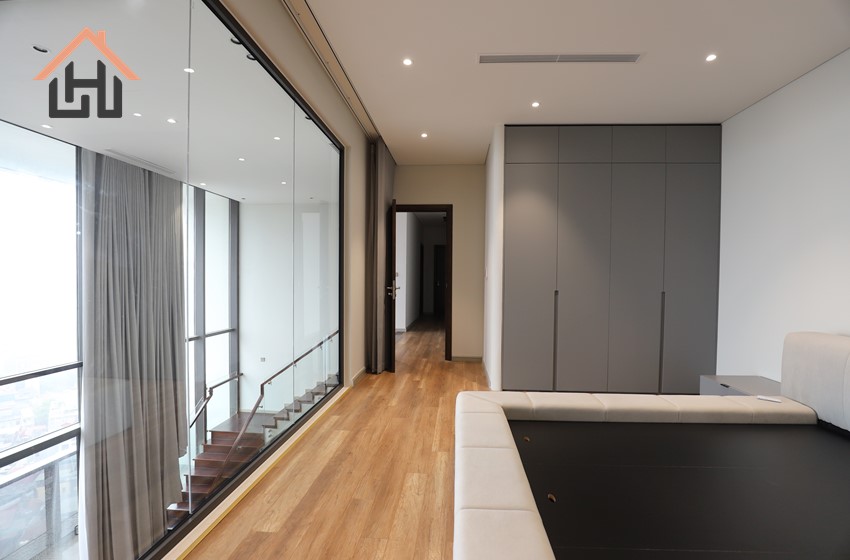 Executive Two Storey Penthouse in Giang Vo St – Fully Furnished
