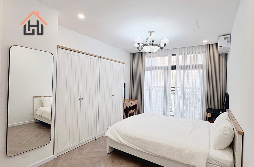 Beautifull 2 bedroom condominium for rent in Royal City, Hanoi