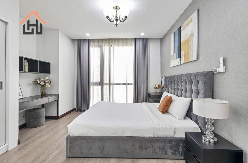 Nice 2 bedroom condominium apartment for rent in Royal city, Hanoi