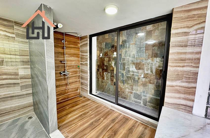 Beautiful house with 5 bedroom for rent in Tay Ho, Hanoi