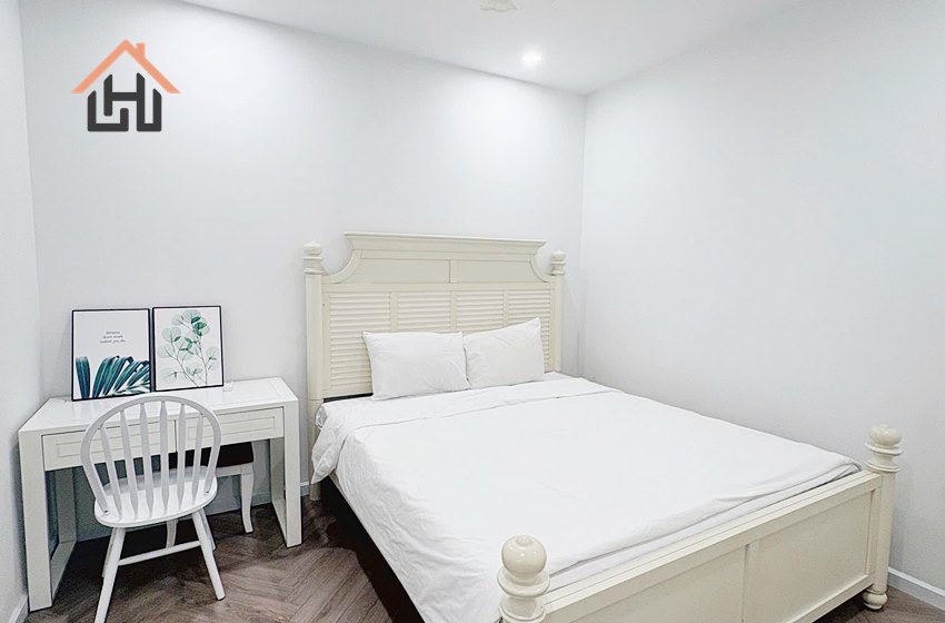 Beautifull 2 bedroom condominium for rent in Royal City, Hanoi