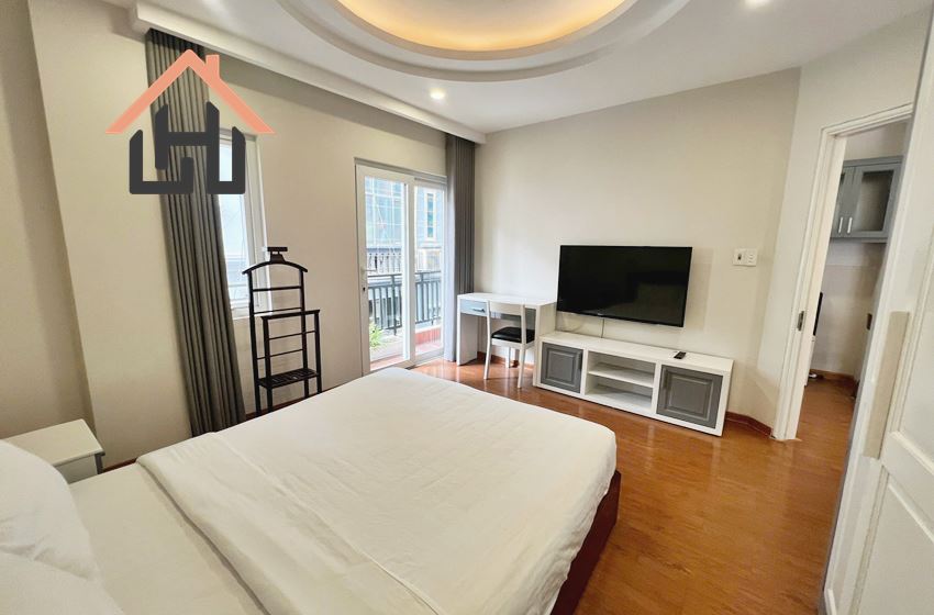 Bright 1 Bedroom Apartment with Balconies in Ba Dinh, Hanoi