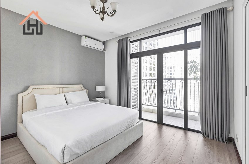 Nice 2 bedroom condominium apartment for rent in Royal city, Hanoi