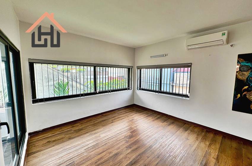 Beautiful house with 5 bedroom for rent in Tay Ho, Hanoi