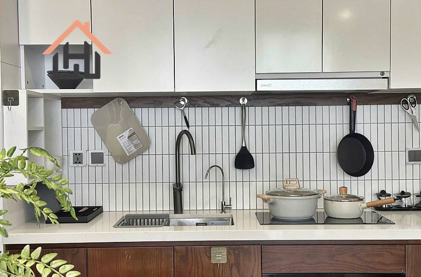 Modern 1-Bedroom Serviced Apartment for Rent in Ba Dinh
