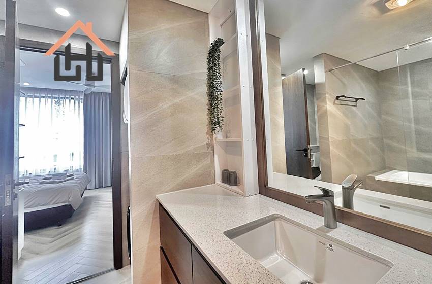 Modern 1-Bedroom Serviced Apartment for Rent in Ba Dinh