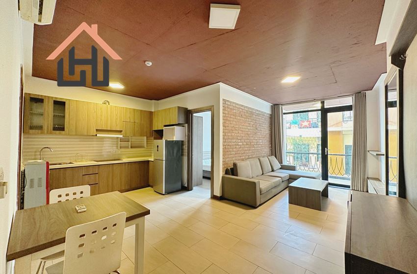 Spacious One-Bedroom Apartment with balcony in Tu Hoa, West Lake, Hanoi