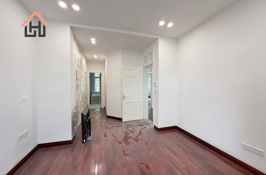 Nice 5 bedroom villa for rent in Ciputra, Hanoi