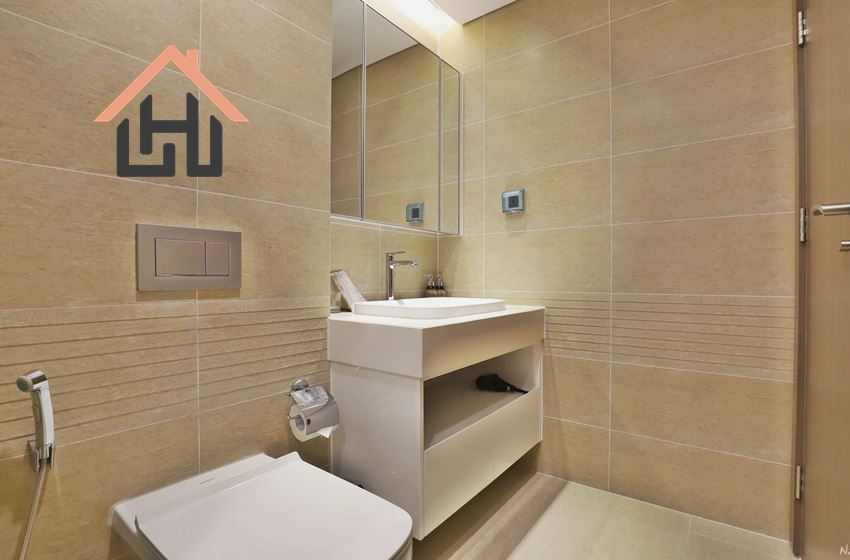 High-Floor 2-Bedroom Apartment with City View, Vinhomes Metropolis, Hanoi