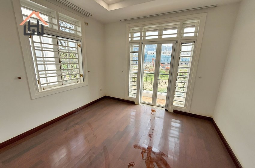 Nice 5 bedroom villa for rent in Ciputra, Hanoi