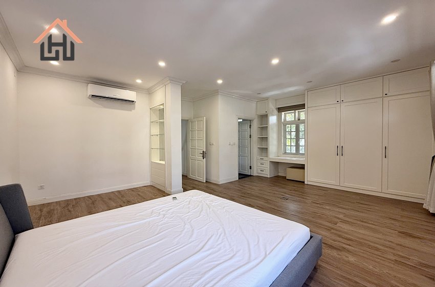 Beautiful 4 bedroom villa for rent in Ciputra, Hanoi