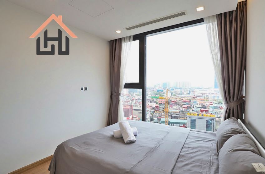 High-Floor 2-Bedroom Apartment with City View, Vinhomes Metropolis, Hanoi