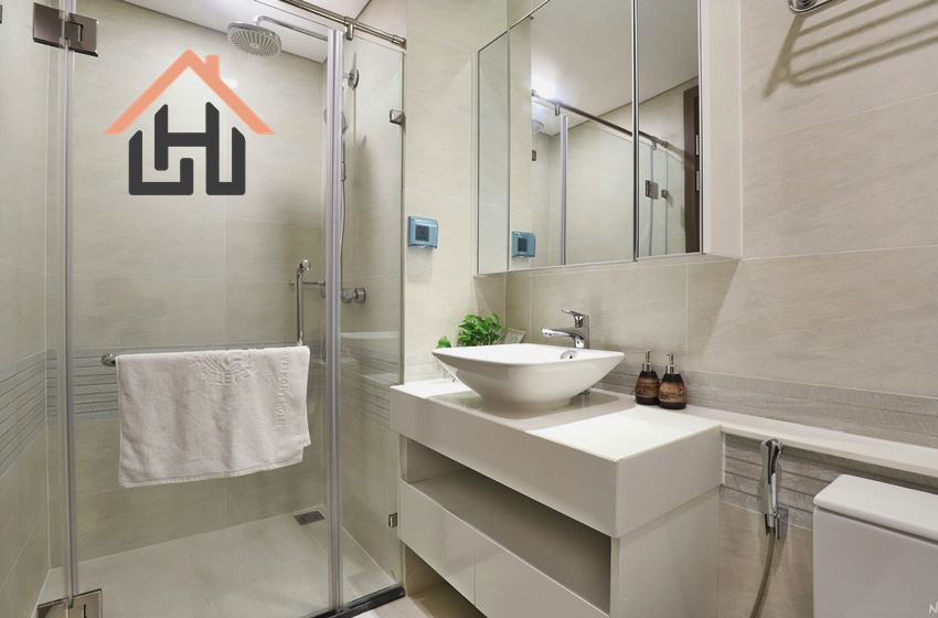 High-Floor 2-Bedroom Apartment with City View, Vinhomes Metropolis, Hanoi